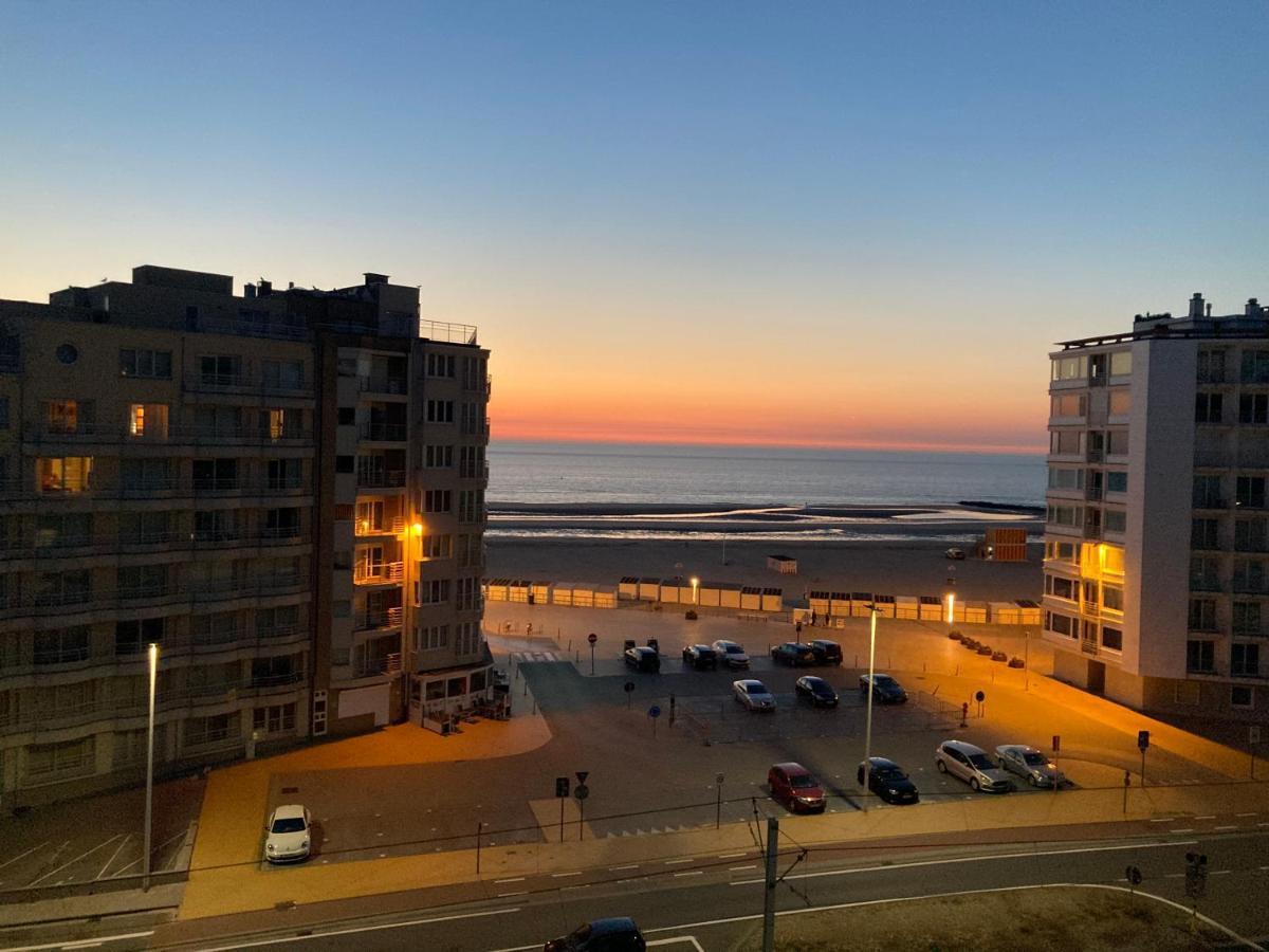 Oostende Luxury Seaview Studio - Large Terrace- Swimming Pool - Parking Exterior foto