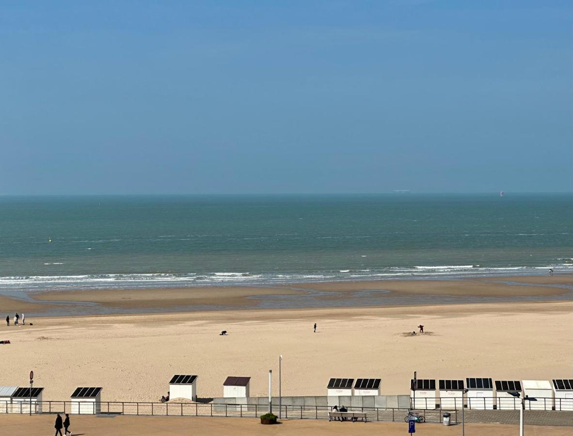 Oostende Luxury Seaview Studio - Large Terrace- Swimming Pool - Parking Exterior foto